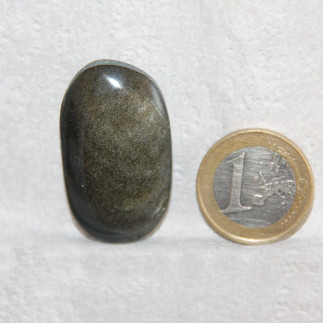 Cabochon en obsidienne dorée