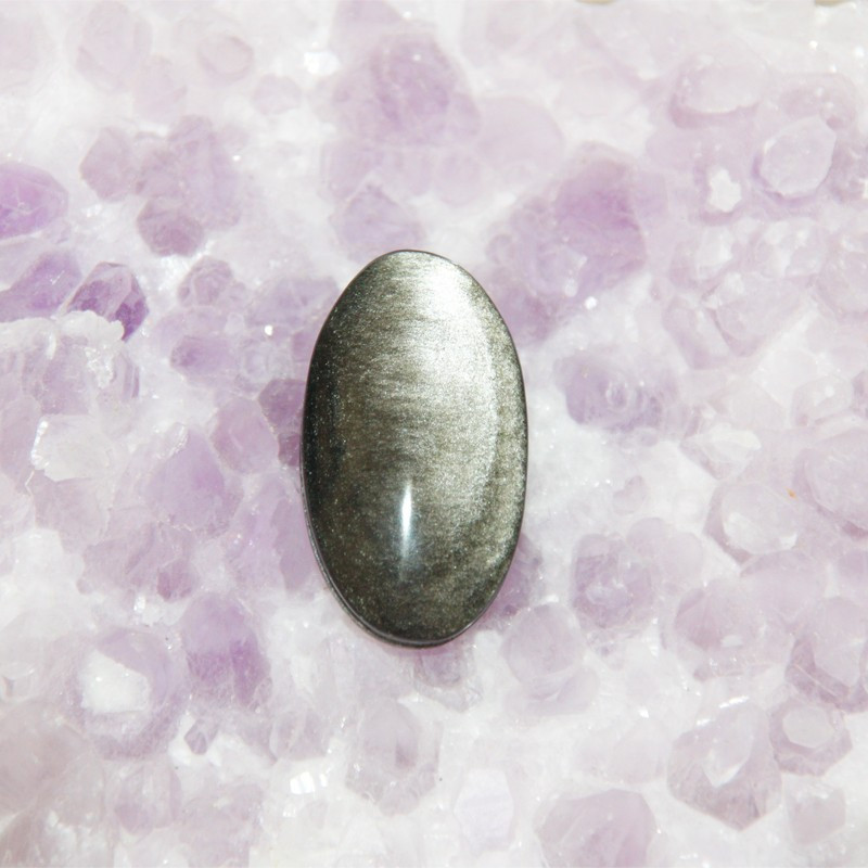 Cabochon en obsidienne argentée Cabochon en obsidienne argentée