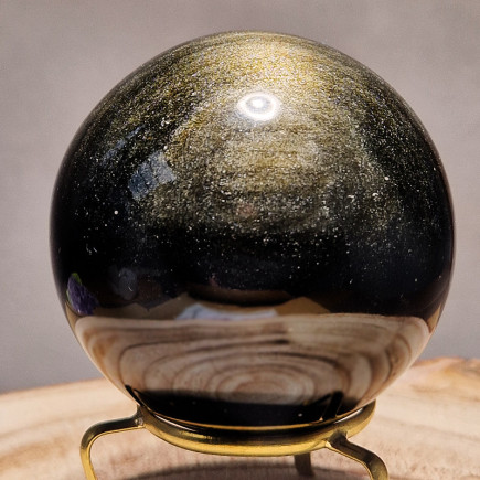 Sphère en obsidienne dorée de 6cm, en provenance du Mexique