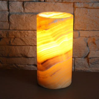 Lampe artisanale en onyx marbre orange – Lampe Itzamna