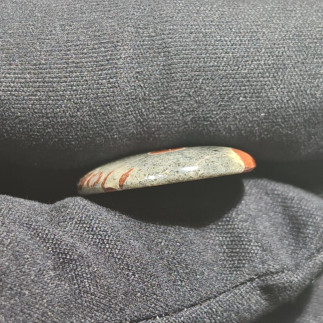 Cabochon en obsidienne cacahuete