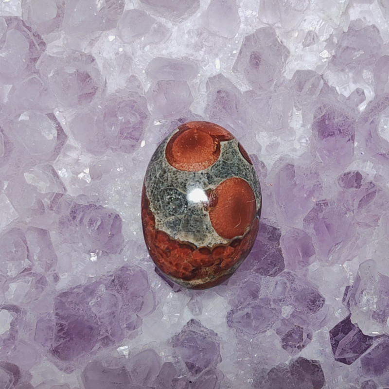 Cabochon en obsidienne 'cacahuète'