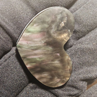 Cabochon en obsidienne Manto huichol