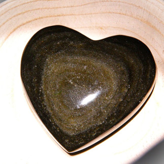 Pierre de Massage en Obsidienne Dorée en Forme de Cœur – Protection et Harmonie