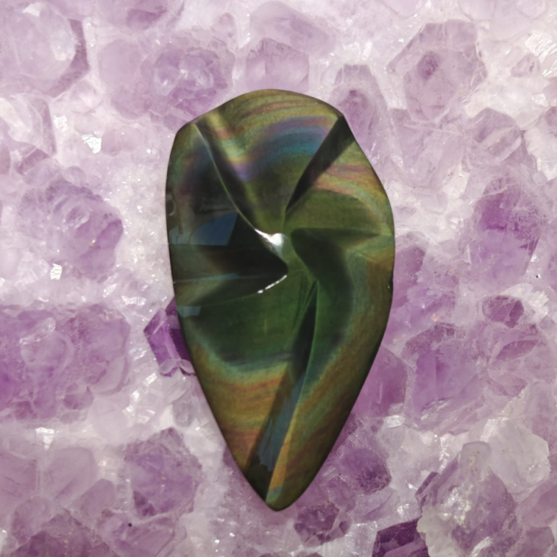 Cabochon étoile en obsidienne