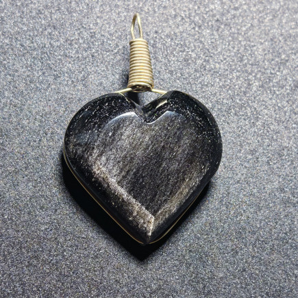 Pendentif cœur en obsidienne