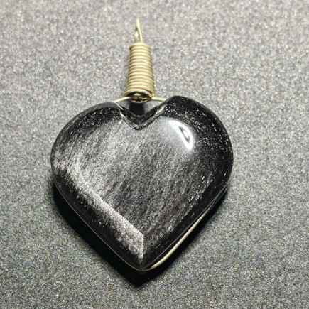 Pendentif cœur obsidienne argentée artisanale du Mexique naturelle