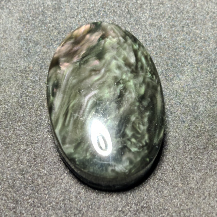 Cabochon en obsidienne manto huichol du Mexique | Lune d'Obsidienne
